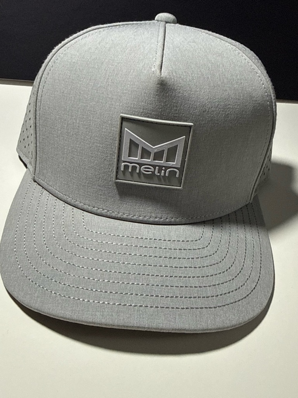 Men's melin Grey Logo Trucker Cap